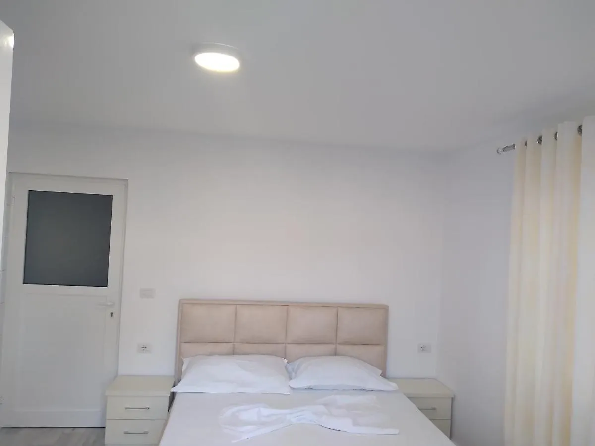 Condo Rentals Apartament Saranda
